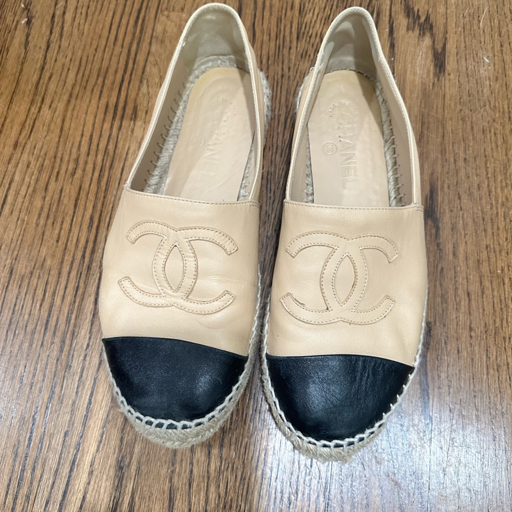 EUC Chanel espadrilles size 39